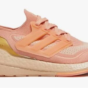 Adidas Women's Ultraboost 21. Orange Blush. Might as well be new!